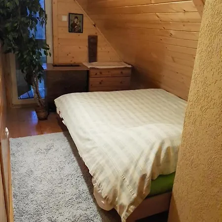 Orange Cottage *
